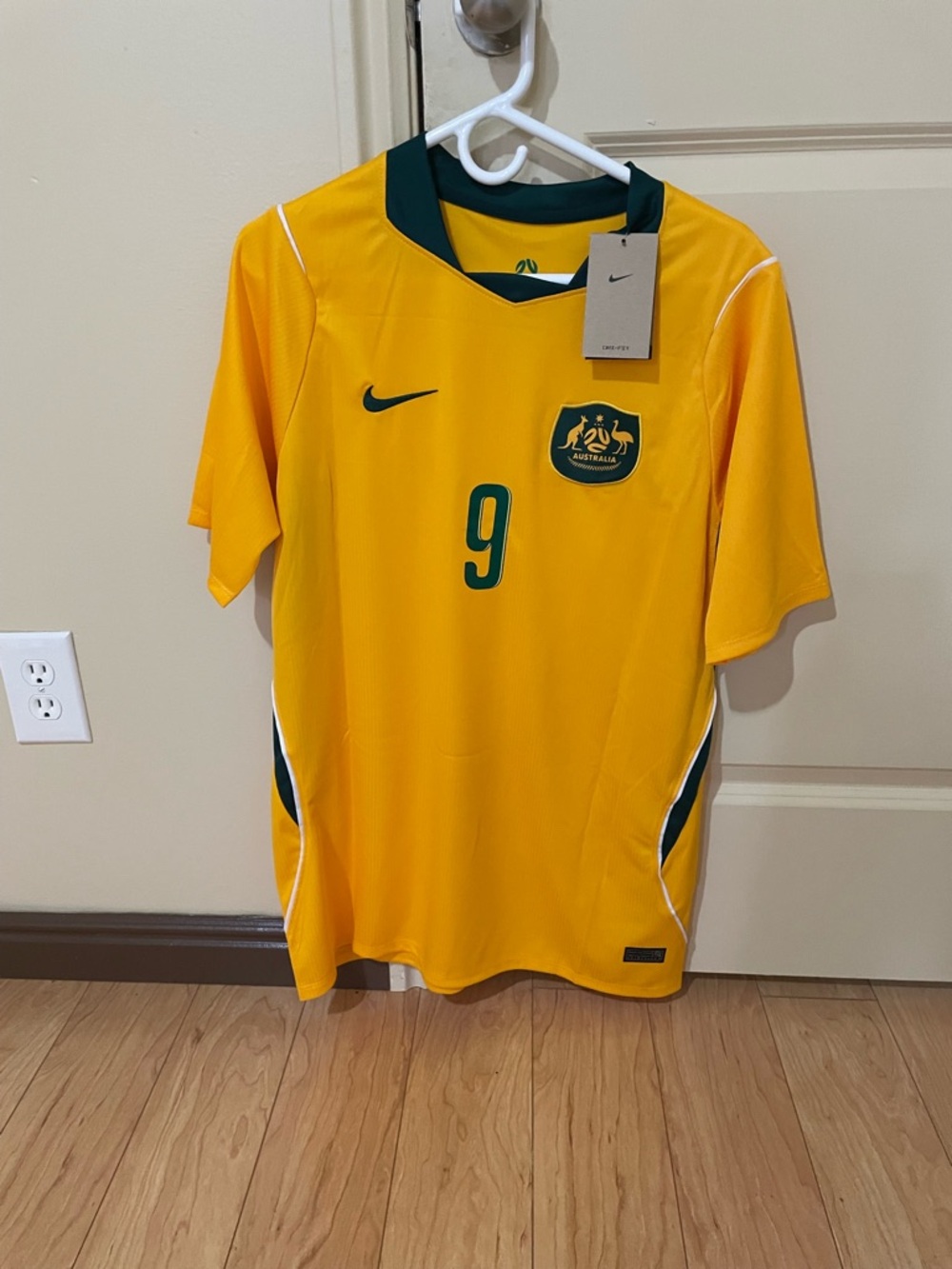 Australia Maclaren #9 Yellow Soccer Jersey